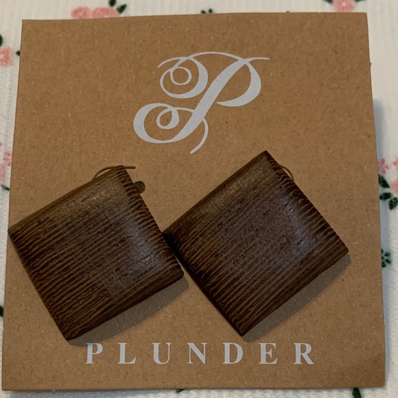 Plunder Jewelry - Plunder Deep Brown Square Faux Woodgrain Earrings